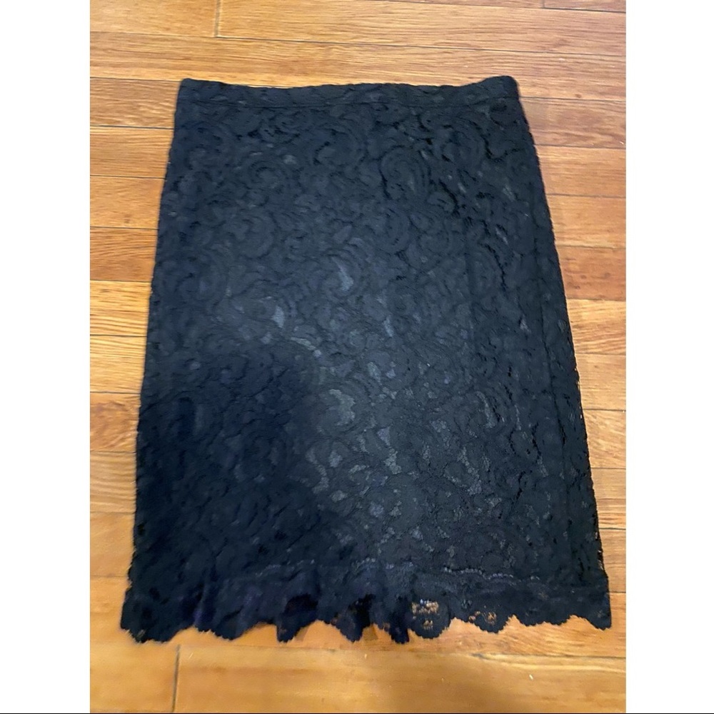 Black forever 21 lace pencil skirt L zip mini